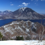 201812A-社山からの男体山-12月前